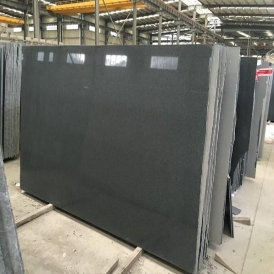 Lastra di granito scuro G654 Padang