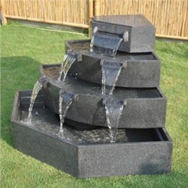 Bella fontana di pietra