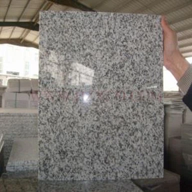 Piastrelle in granito G655
