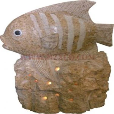 G682 Scultura di pesce in granito giallo