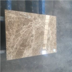 Piastrella in marmo chiaro Emperador