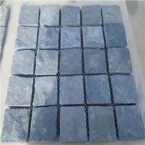Ciottoli di quarzite blu